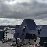 Appartement Au Cœur De Avec Balcon Et Parking - Fr-1-814-98 Super-Besse