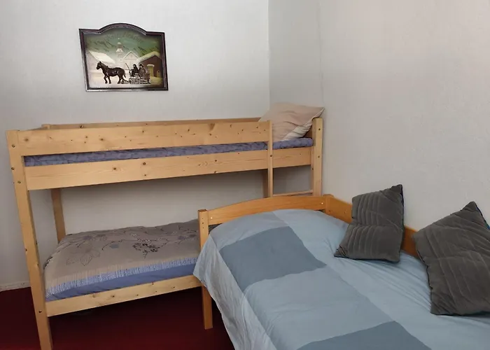 Apartment Au Coeur De Avec Balcon Et Parking - Fr-1-814-98 Super Besse